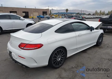 2018 Mercedes-Benz C 300 из США, поврежденный, VIN WDDWJ4JB7JF729468